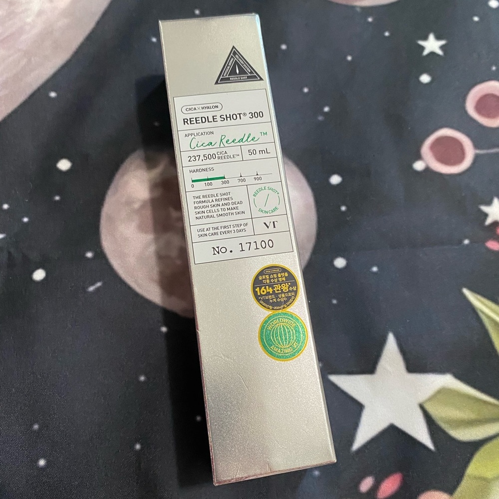 VT Cosmetics Reedle Shot 300 Essence NIB - Picture 2 of 3